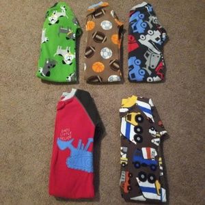 Boys Carter's footie pajamas